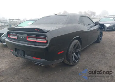 2016 Dodge Challenger R/T z USA, uszkodzony, nr VIN 2C3CDZBTXGH113834
